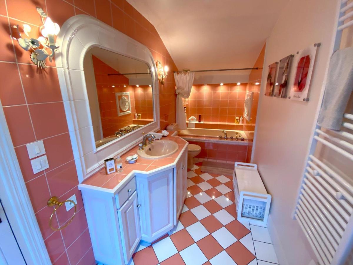 Chateau Des Janroux Juliénas Стая снимка